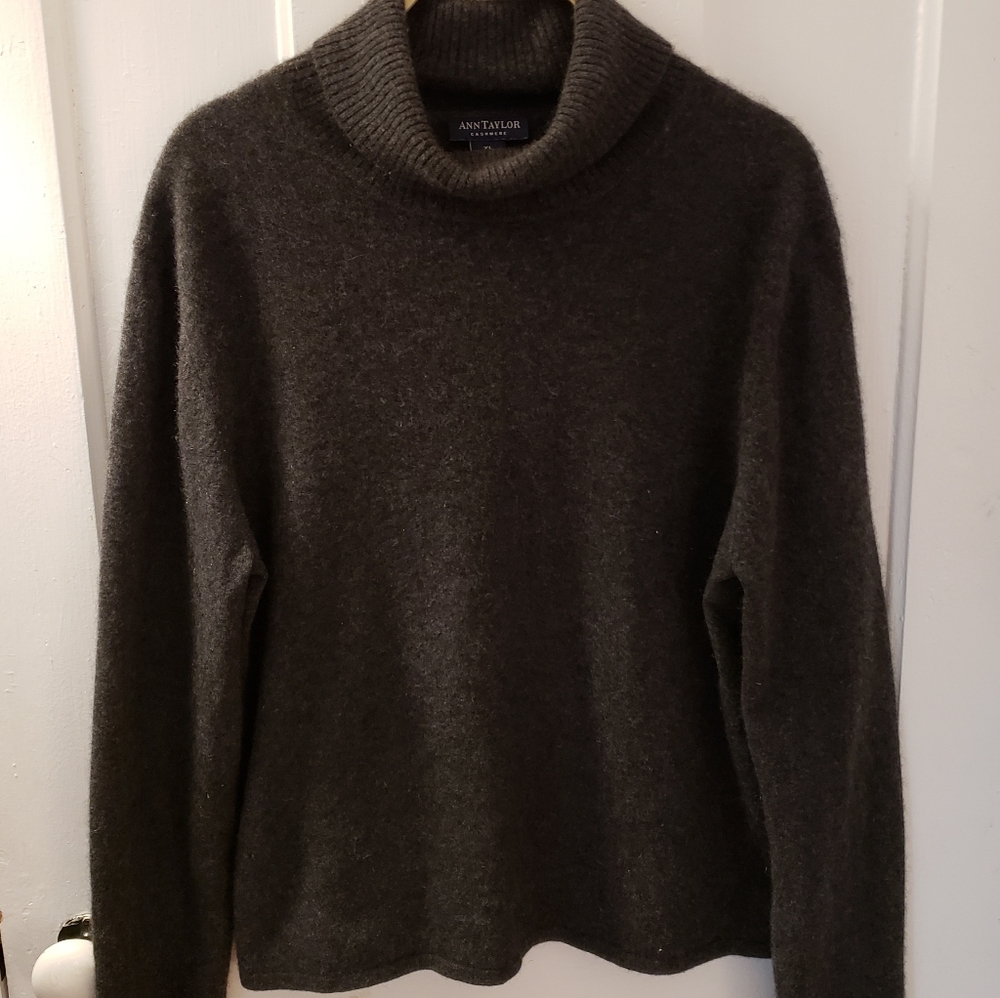 100% Cashmere Sweater
